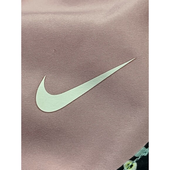 Nike Dri Fit Shorts Women Small Pink With Flower Trim Liner Inside - Picture 3 of 8